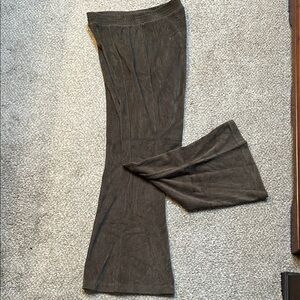 Nwot SOFT Aerie Olive  Flare Lounge Pants M